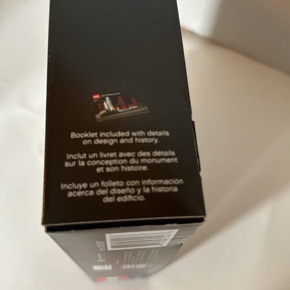 LEGO 21043 Architecture San Francisco Skyline Building Set Retired - Picture 5 of 6